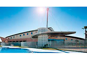 (Español) La ConcejalÃ­a de Deportes organiza una jornada solidaria de las Escuelas Deportivas