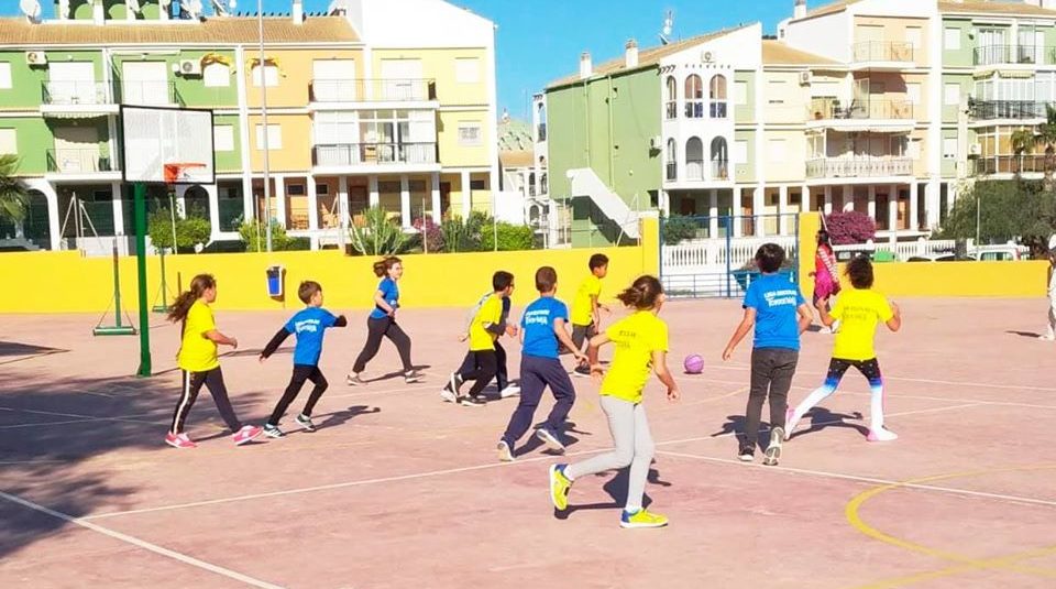 🥇 La liga escolar Torrevieja Salud lleva el deporte a más de 500 de alumnos!👏🏻