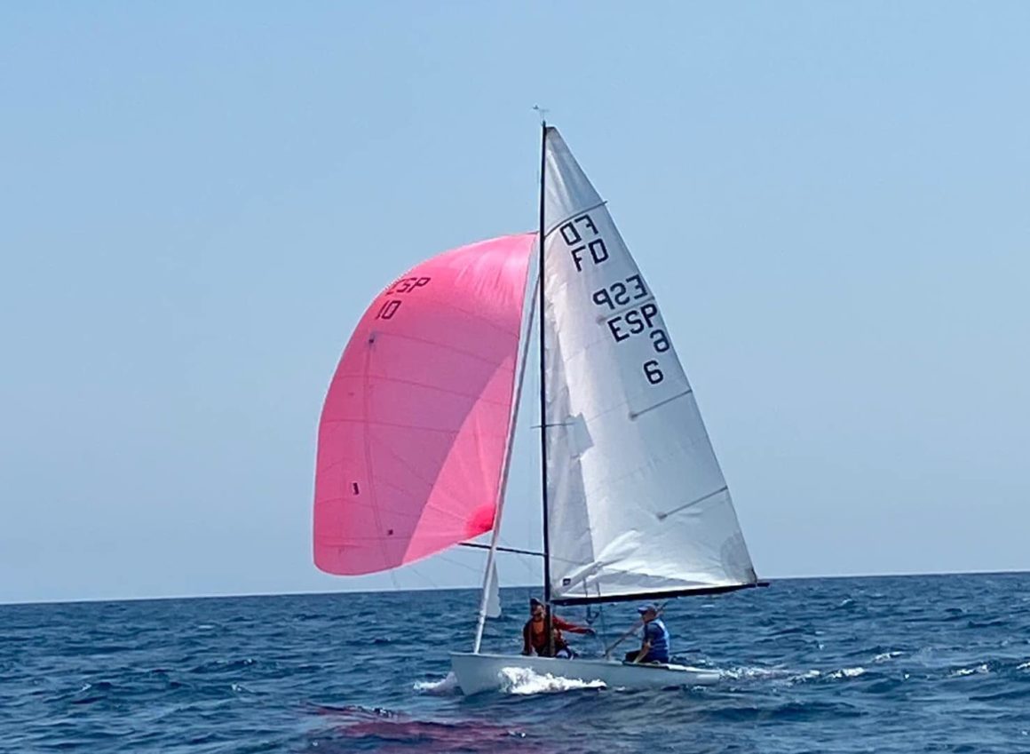 (Español) Ginés Bernabéu y Álvaro Moreno del Real Club Náutico Torrevieja campeones de España de Flying Dutchman