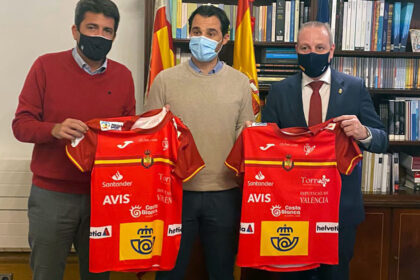 (Español) 📣🤾‍♀️ Una CITA HISTÓRICA con el Balonmano Femenino Mundial.