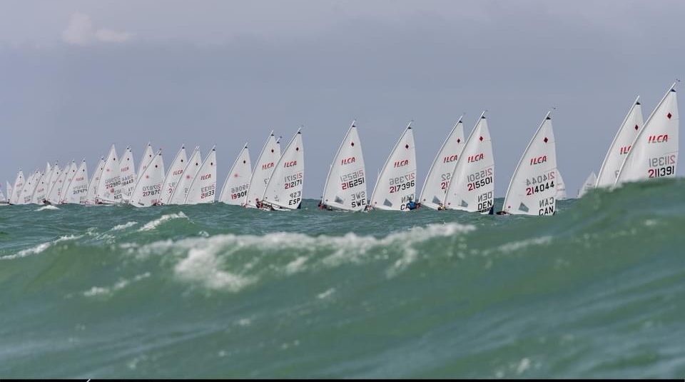 (Español) ⛵ 💪 JESÚS ROGEL Y ASCENSIÓN ROCA FINALIZAN EN EL GRUPO🥇 ORO DE LA CLASE ILCA DE VELA OLÍMPICA EN LA VILAMOURA QUALIFICATION 💪