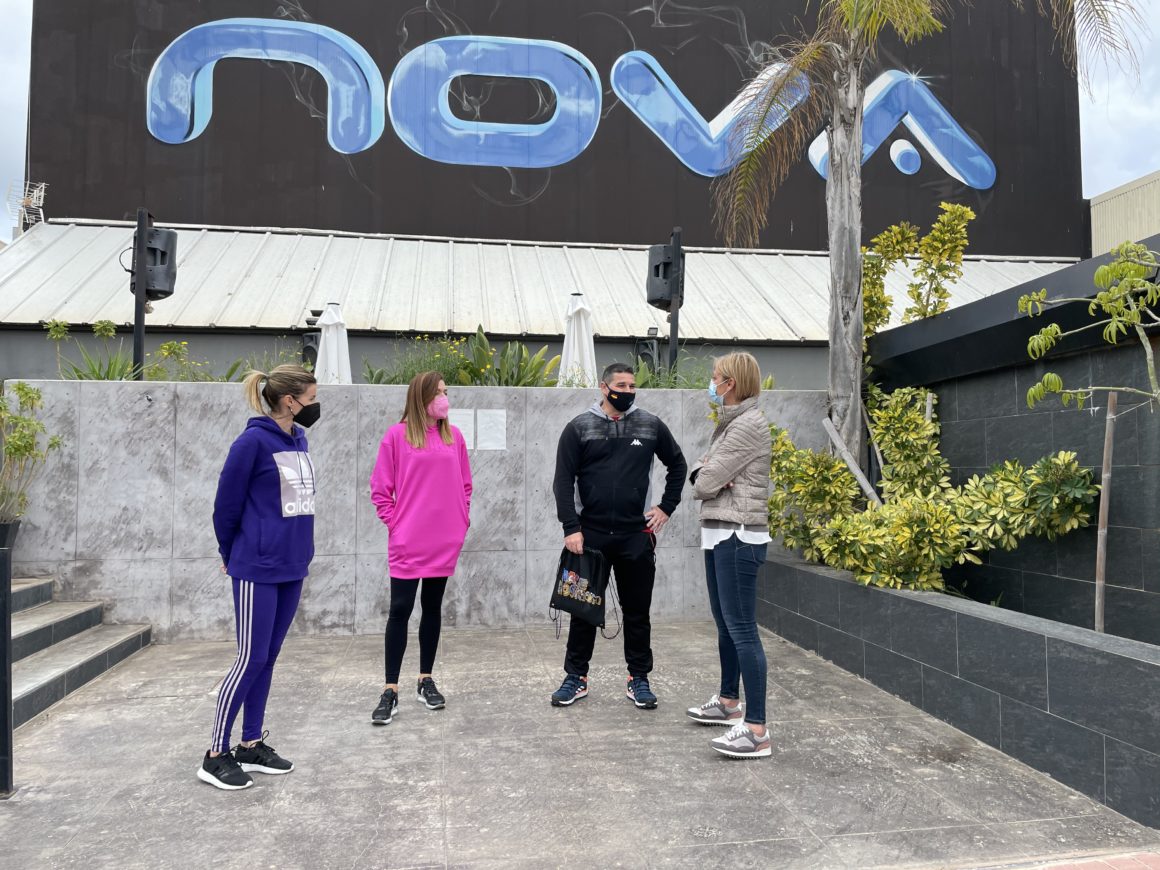 Formación del TSEAS, en el CLUB DEPORTIVO PÁDEL NOVA.