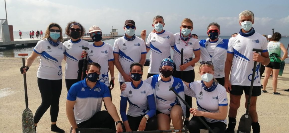 (Español) PLATA PARA EL DRAGÓN TEAM VETERANO MIXTO Y  BRONCE VETERANO OPEN EN LA PRIMERA REGATA DE LA VI LIGA