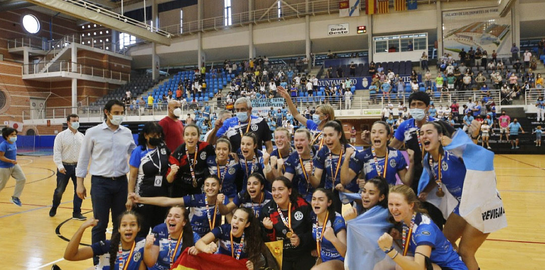 👏🏻Las féminas juveniles del Club Balonmano Torrevieja Salud Mare Nostrum  !🇪🇸Campeonas de España🇪🇸