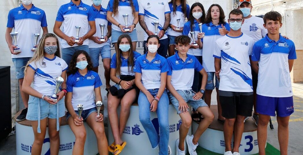 (Español) EL RCNT CONSIGUE 4 OROS, 4 PLATAS Y 2 BRONCES EN EL AUTONÓMICO DE LAS CLASES ILCA Y EUROPE