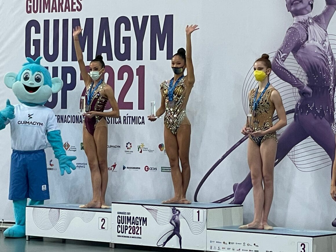 (Español) 🔝Lucía Leshan Cañas, logró hacerse con la medalla de oro 🥇en el aparato de aro, la plata en mazas, cinta y en la clasificación general de la categoría Junior non Fig en el Torneo Internacional Guimagym Cup