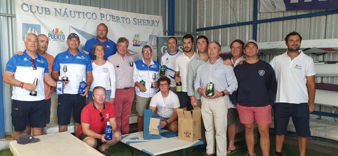 (Español) 🏆GINÉS ROMERO-ÁLVARO MORENO 🥇ORO Y 🥈PLATA PARA FRANCISCO MARTÍNEZ-JOSÉ RUIZ EN EL II TROFEO GIPSY 1927 DE FLYING DUTCHMAN EN LA BAHÍA DE CÁDIZ