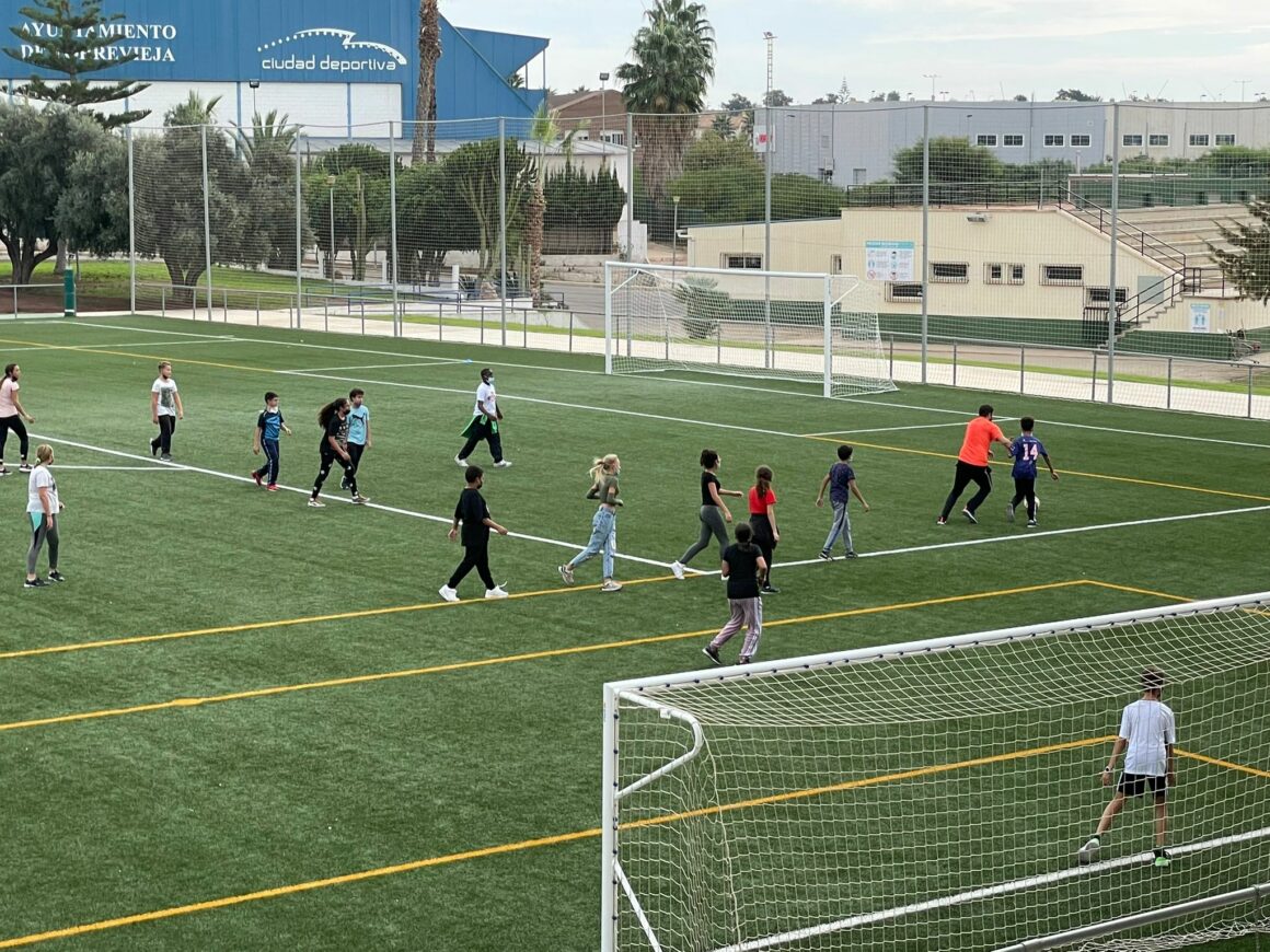 (Español) Alumnos del CEIP Amanecer visitan las instalaciones de la Ciudad Deportiva