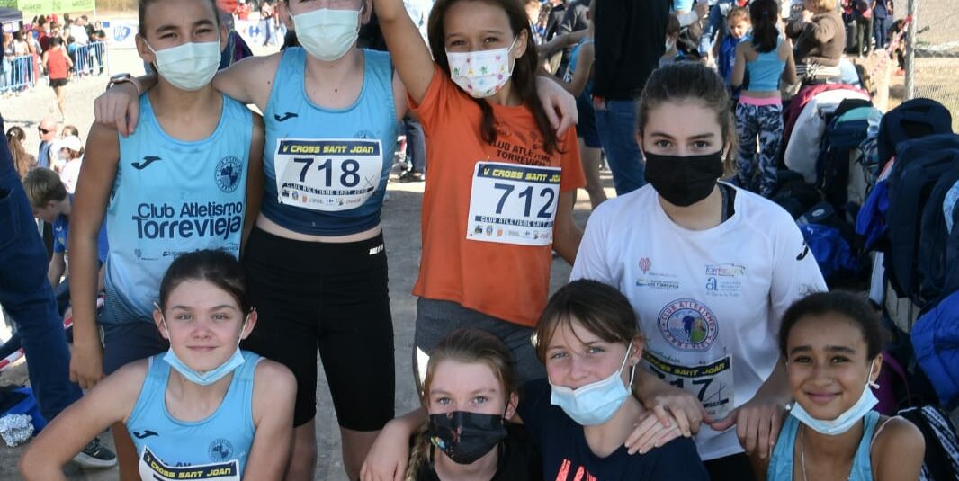 (Español) 👉🏼🏃‍♂️La Escuela Municipal de Atletismo de Torrevieja obtuvo varios podiums en el Campeonato Provincial de campo a través