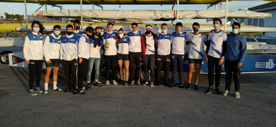 (Español) EL REAL CLUB NÁUTICO TORREVIEJA CONSIGUE EL 9º PUESTO DE 42 CLUBES, EN EL XV OPEN INTERNACIONAL DE ANDALUCÍA DE REMO.