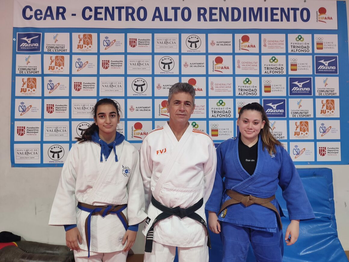 (Español) LUCÍA ALDEGUER MONTES Y CLAUDIA MORALES IMBERNÓN, DEL JUDO CLUB NOZOMI, SUBCAMPEONAS DE ESPAÑA POR SELECCIONES AUTONÓMICAS.