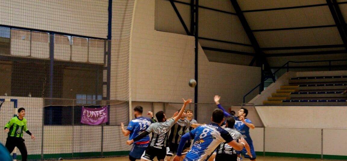 EL MARE NOSTRUM CONSIGUE UN TRABAJADO TRIUNFO FRENTE AL ÁGUILAS