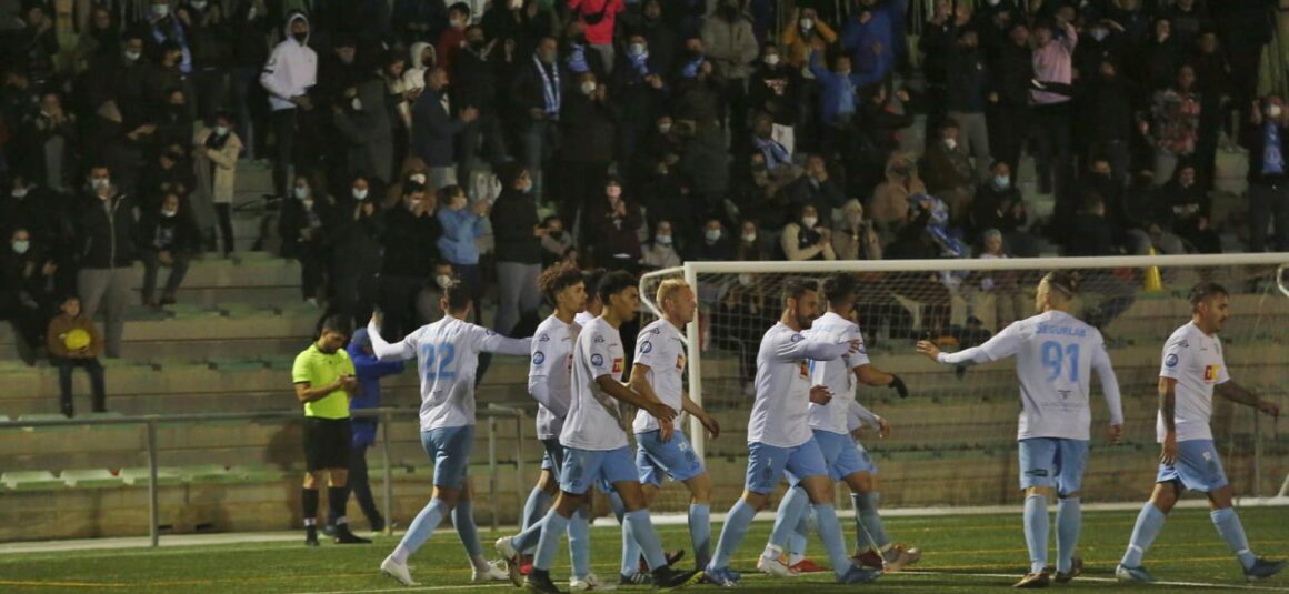 (Español) EL SC TORREVIEJA CF CAE EN LA NOSTRA COPA, EN LA TANDA DE PENALTIS.