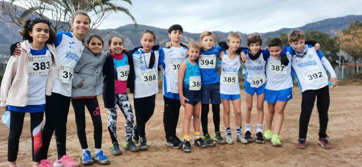 Grandes resultados de la Escuela Municipal en el autonómico de atletismo.