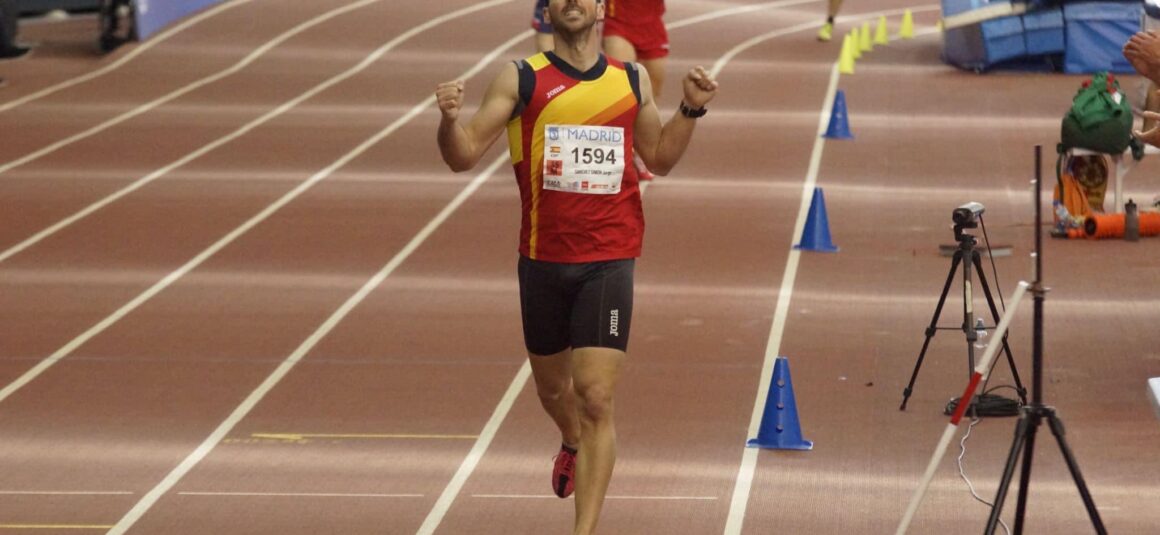 (Español) Jorge Sánchez Simón ha sido galardonado con los PREMIOS RADIO ORIHUELA DE LA Radio Orihuela Cadena SER