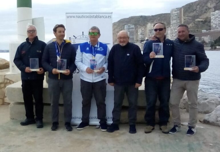 👉🏻GINÉS ROMERO Y JUAN FCO. CHUMILLA DEL RCN TORREVIEJA 🥇PRIMERO Y 🥈SEGUNDO PUESTO EN EL CAMPEONATO AUTONOMICO IOM VELA RADIO CONTROL