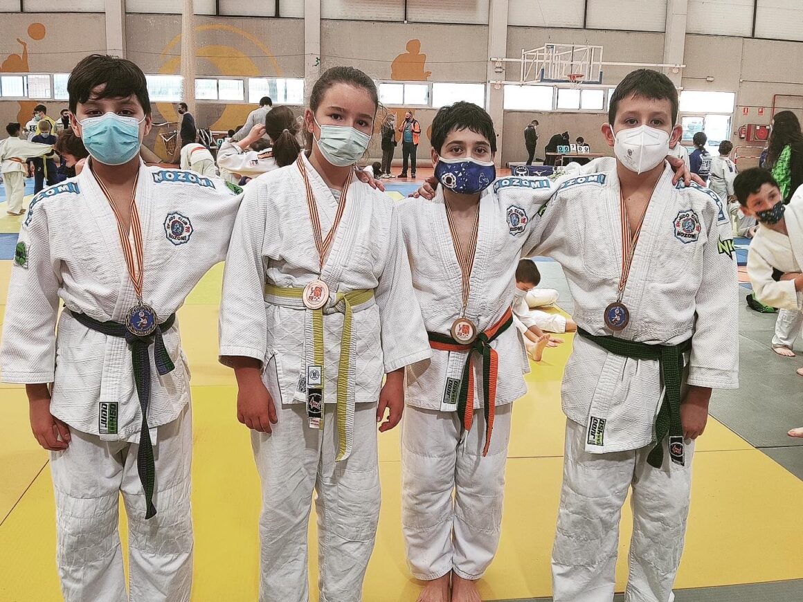(Español) 🥇🥇🥇🥈🥉🥉🥉🥉🥉🥉 10 MEDALLAS PARA EL JUDO CLUB NOZOMI EN LA COPA DE VALENCIA Y 2 🥉🥉BRONCES EN EL AUTONÓMICO JUNIOR DE JUDO