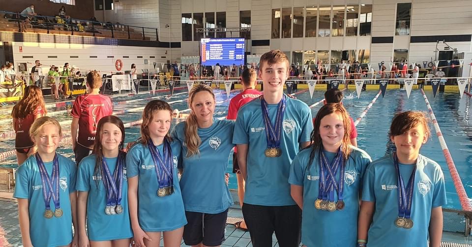 (Español) En el CAMPEONATO AUTONÓMICO ALEVIN DE INVIERNO donde el Club Alfa Torrevieja consiguió 19 medallas: 12 🥇oros, 5 🥈platas y 2 🥉bronces: