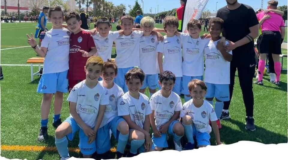 (Español) 👉🏻Gran ambiente en la TorreviejaCup⚽️