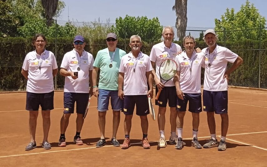 (Español) 🏆VETERANOS +55 del Club de Tenis Torrevieja, CAMPEÓN AUTONÓMICO!👌🏻✌🏻🔝