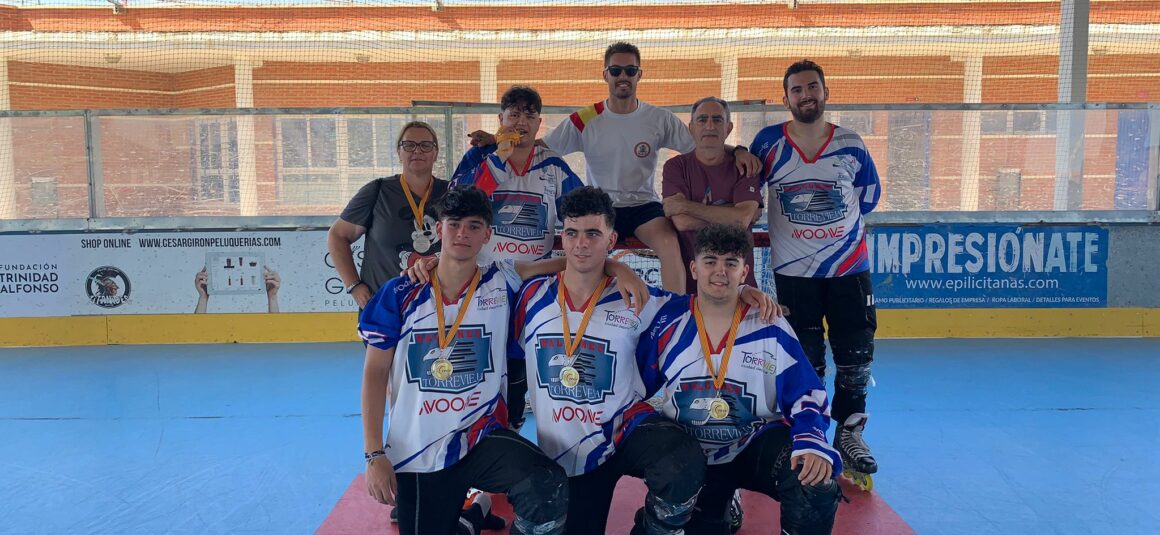(Español) 🏆🥈Los Halcones de Torrevieja, subcampeones de la Copa Federación de hockey línea!!!💪🏻👏🏻👏🏻