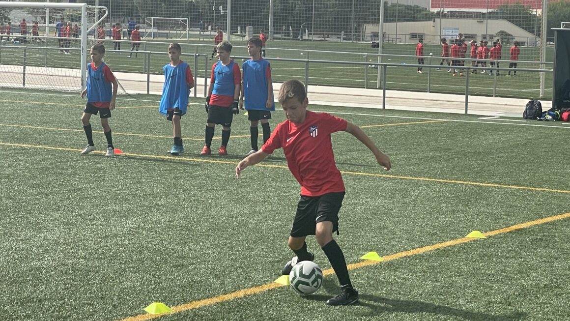 (Español) 📸Comienza el campus del Atlético de Madrid!!⚽️