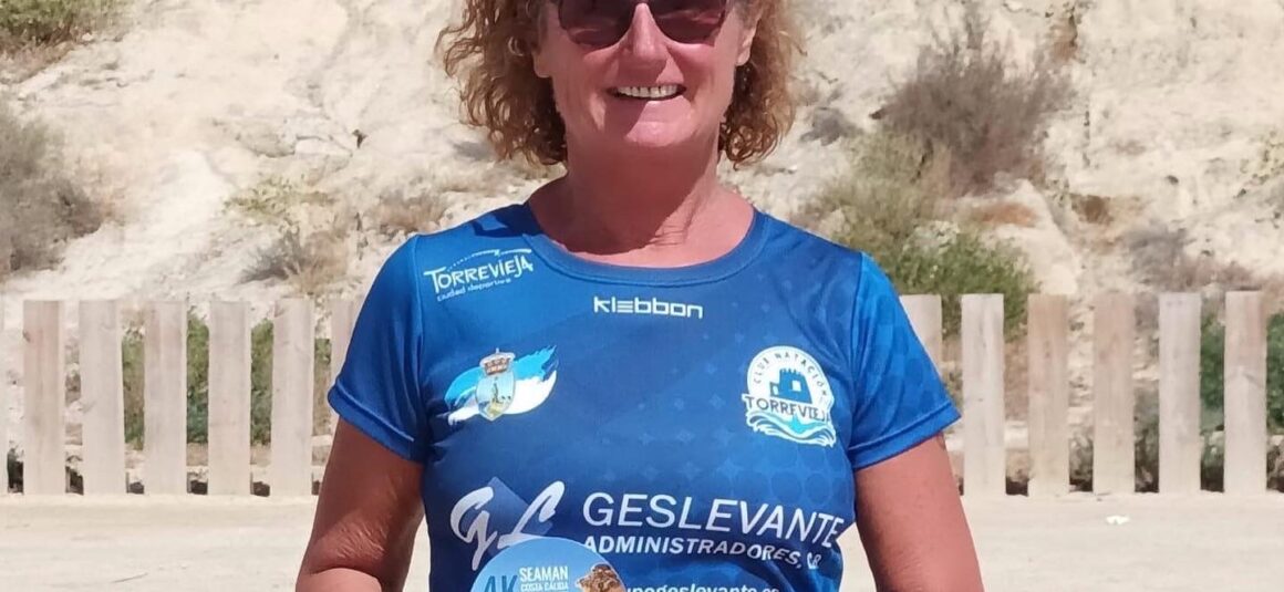 (Español) 🥇👉🏻Vicky Connolly consigue pódiums en 2 grandes travesías a nado.🏊‍♀️