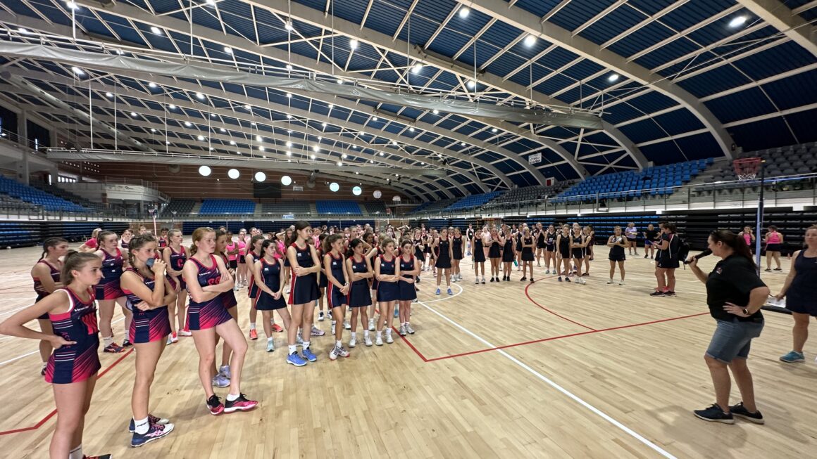 🏆 El torneo de Netball genera un gran impacto económico en la ciudad.