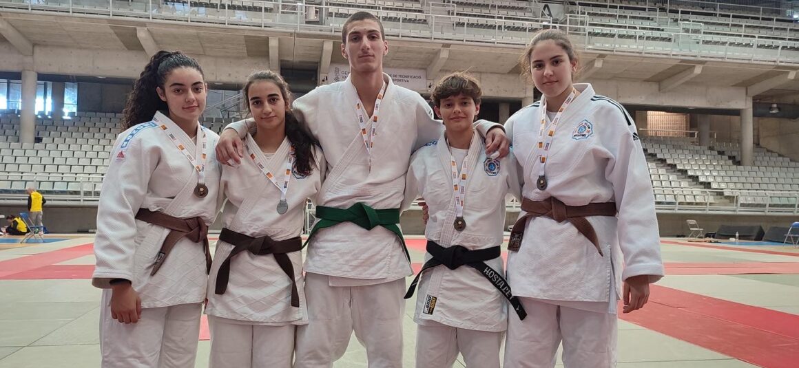 (Español) 🏆6 PODIUMS PARA EL JUDO CLUB NOZOMI EN ALICANTE