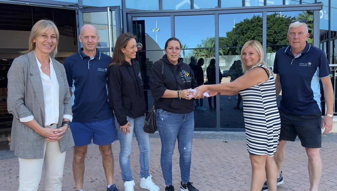 (Español) ⚽️El I Torneo de Walking Football Ciudad de Torrevieja recauda 580€ para la asociación Donaciones Torrevieja y alrededores.