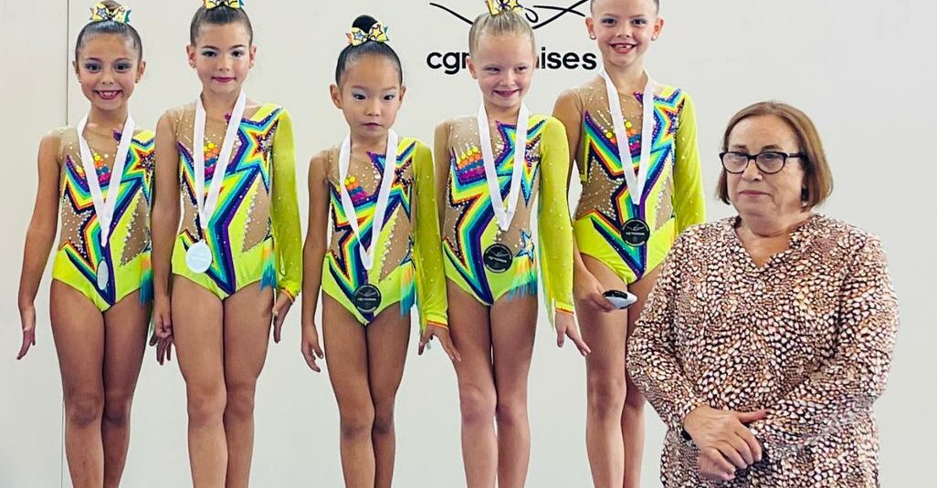 (Español) 🤸🏽‍♀️LAS PREBENJAMINES DE CLUB TORREVIEJA VUELVEN A PROCLAMARSE CAMPEONAS 🥇✌🏻