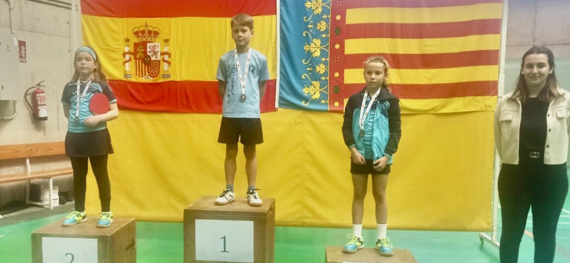 (Español) 🏓Maksin Antonchik, jugador de la escuela municipal de tenis de mesa se proclama CAMPEÓN ESCOLAR AUTONÓMICO. 🏆👏🏻👏🏻👏🏻