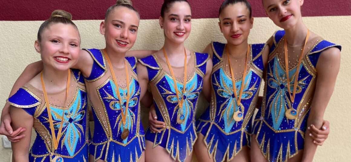 (Español) 🏆 El equipo Cadete del Club Gimnasia Rítmica Torrevieja se proclamó campeón, en el Torneo Nacional de Aspe.