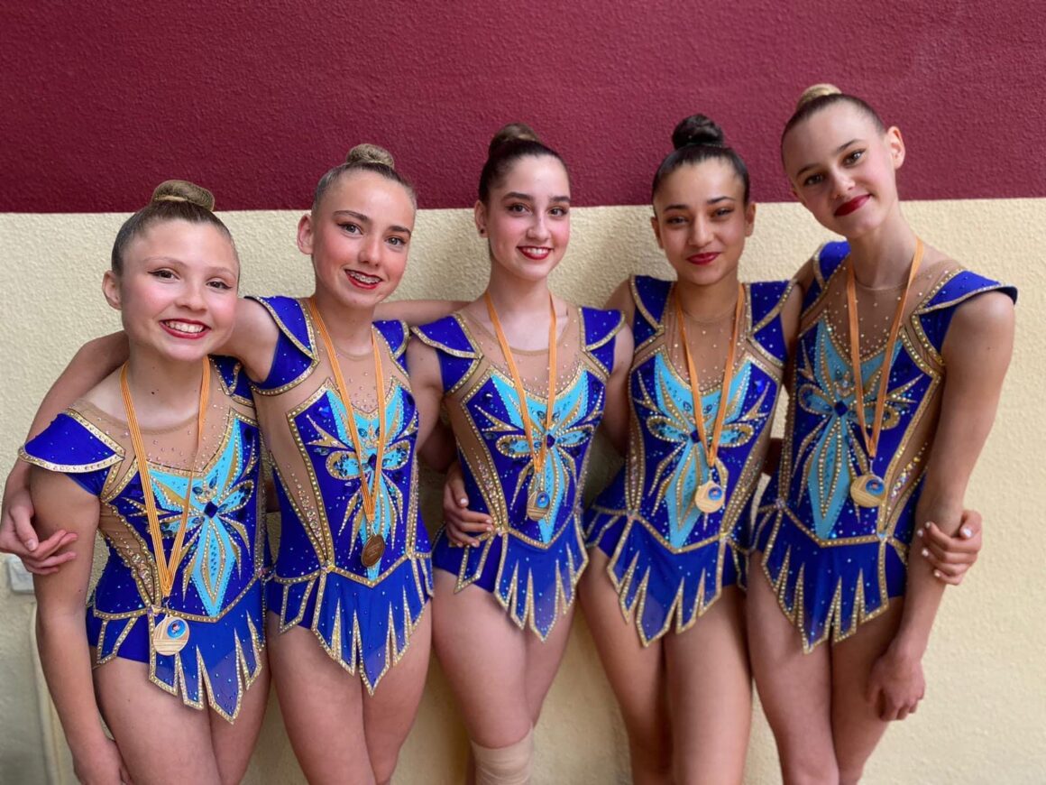(Español) 🏆 El equipo Cadete del Club Gimnasia Rítmica Torrevieja se proclamó campeón, en el Torneo Nacional de Aspe.