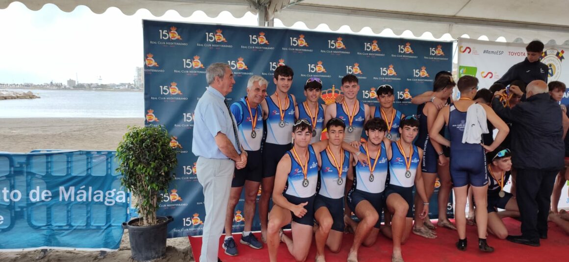 🥈PLATA PARAEL EQUIPO JUVENIL MASCULINO EN EL CAMPEONATO DE ESPAÑA DE BANCO FIJO EN MÁLAGA🚣‍♂️