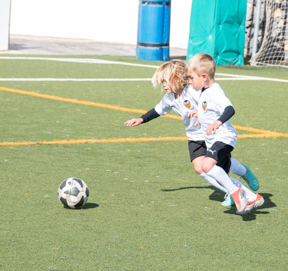 (Español) ⚽️ PRESENTADO EL I CLÍNIC VALENCIA CF – TORREVIEJA, QUE SE CELEBRARÁ EN LA CIUDAD DEPORTIVA DEL 3 AL 7 DE JULIO