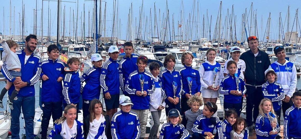 (Español) ⛵️JUAN FRANCISCO CHUMILLA CAMPEÓN ABSOLUTO EN LA REGATA REGIONAL DE OPTIMIST EN SAN PEDRO DEL PINATAR