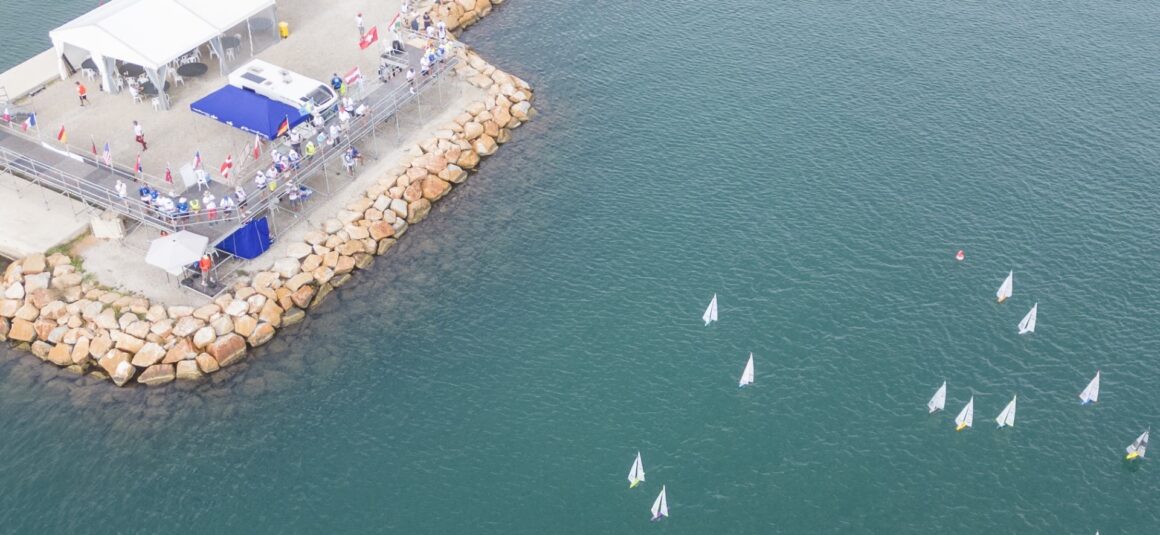 (Español) ⛵️GUILLERMO BELTRI SE CUELGA EL BRONCE EN EL EUROPEO IOM CELEBRADO EN TORREVIEJA