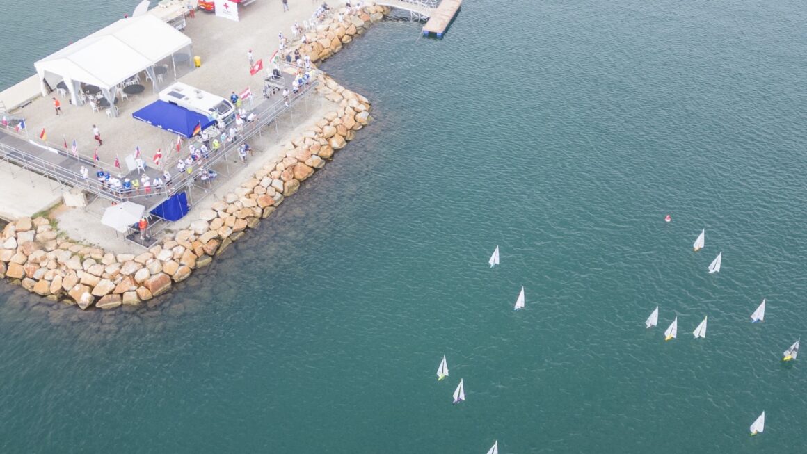 (Español) ⛵️GUILLERMO BELTRI SE CUELGA EL BRONCE EN EL EUROPEO IOM CELEBRADO EN TORREVIEJA