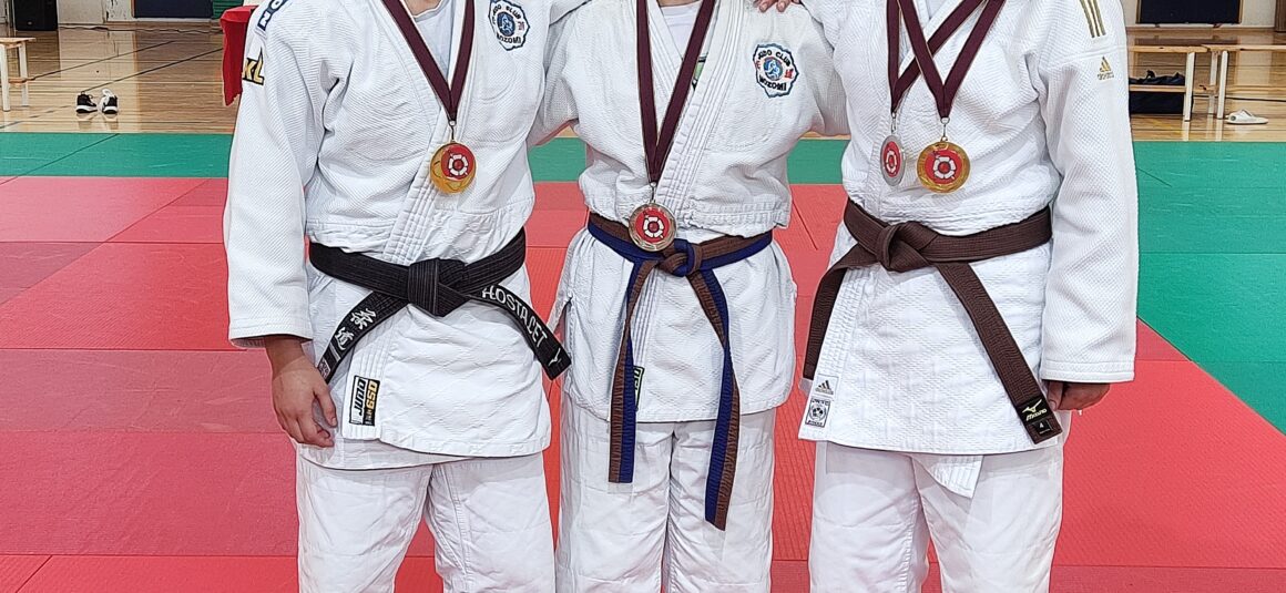 4 OROS EN EL AUTONÓMICO DE KATAS DE LA REGION DE MURCIA PARA EL JUDO CLUB NOZOMI