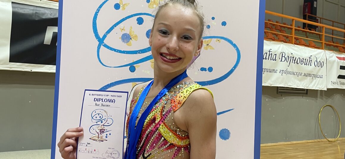 LA GIMNASTA TORREVEJENSE MILEY MARTÍNEZ, CAMPEONA DE LA BUTTERFLY CUP CELEBRADO EN SERBIA
