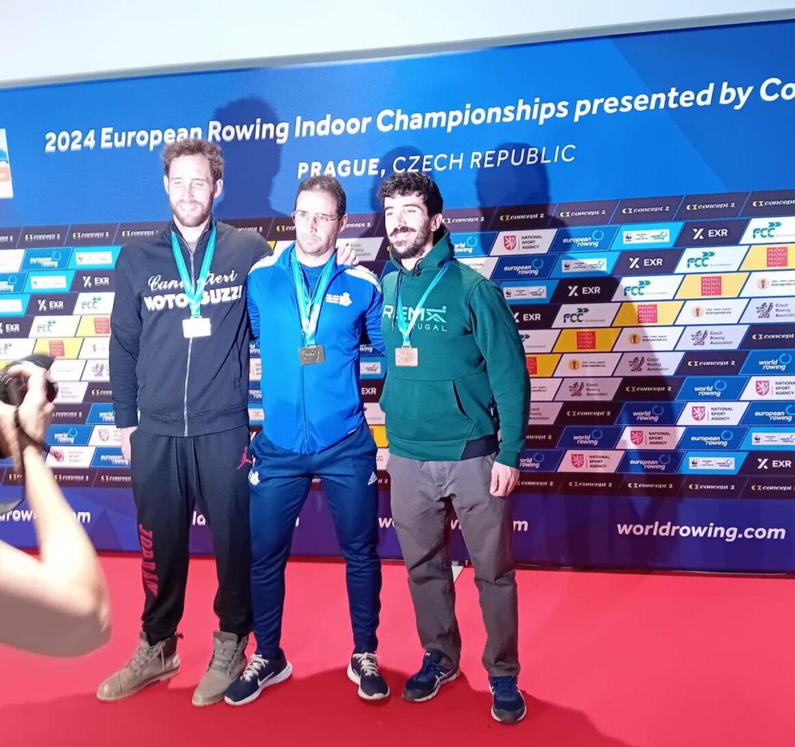 (Español) ‍♀️FRANCISCO JOSE PIZANA INIESTA DEL RCNT, SUBCAMPEÓN DEL MUNDO Y CAMPEÓN DE EUROPA EN EL WORLD ROWING VERSA CHALLENGE, EN PRAGA