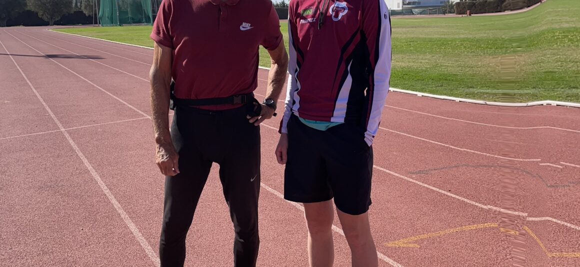 Un equipo de atletismo de Noruega junto sus entrenadoras han elegido nuestras instalaciones