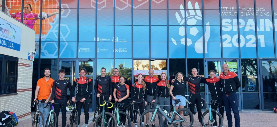 (Español) LA SELECCIÓN PARALÍMPICA DE TRIATLÓN DE PAÍSES BAJOS PREPARA LOS JUEGOS OLÍMPICOS EN TORREVIEJA