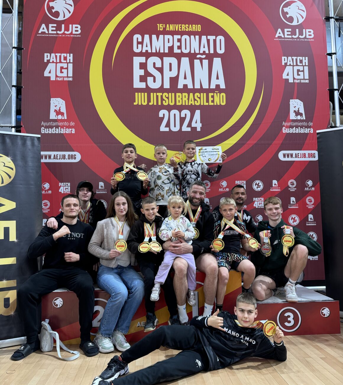 (Español) Buenos resultados del club de lucha MANO A MANO de Torrevieja en el Campeonato de España de GRAPPLING – FELODA y el Campeonato de España Jiu jitsu Brasileño – AEJJB