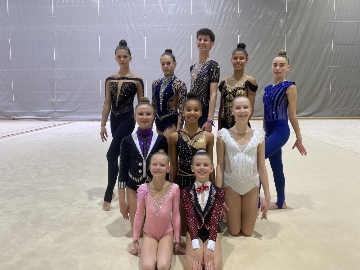 (Español) DOS OROS Y UN BRONCE PARA EL CLUB GIMNASIA RÍTMICA TORREVIEJA EN EL PROVINCIAL BASE.