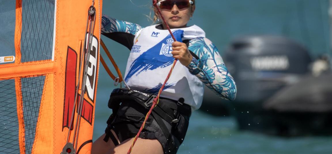SEIS OROS Y DOS BRONCES EN EL CAMPEONATO AUTONÓMICO DE WINDSURF EN EL REAL CLUB NÁUTICO VALENCIA