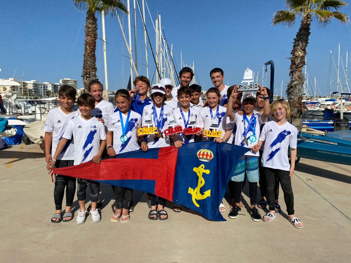 (Español) ⛵️VALENTINA BELSO E IZAN ROGEL CAMPEONES AUTONÓMICOS DE OPTIMIST EN FEMENINO ABSOLUTO Y EN SUB-13 M EN SANTA POLA