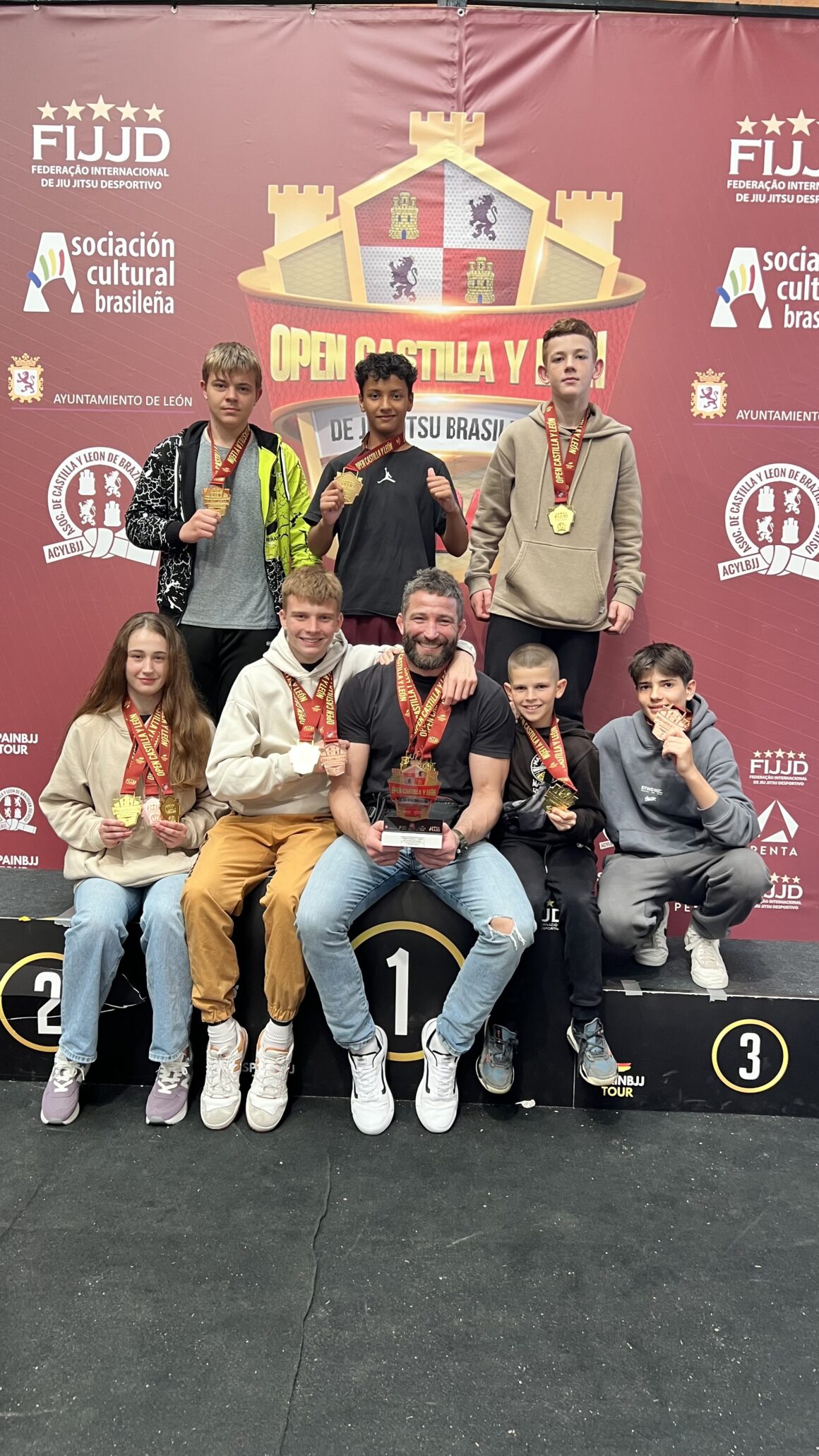 (Español) Buenos resultados del Mano a Mano en León