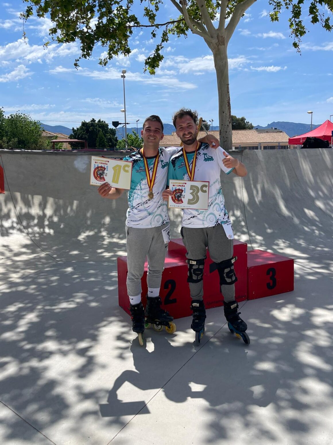 El Club de Patinaje Torrevieja consigue el oro y el bronce en el campeonato de España de Skate Cross